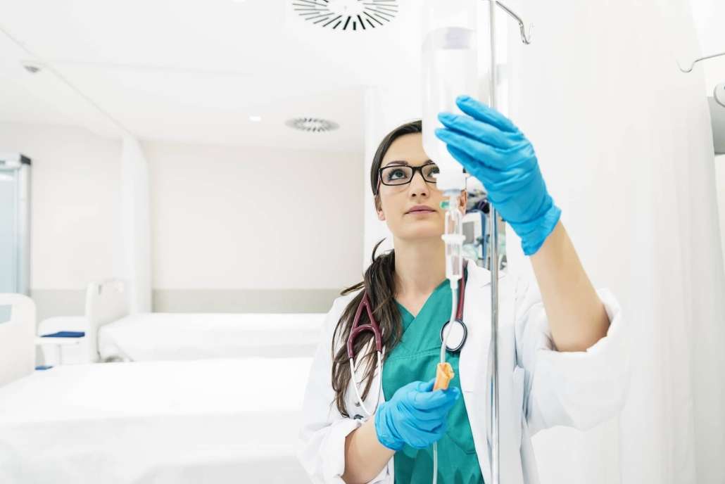 How to Become a Certified Nursing Assistant